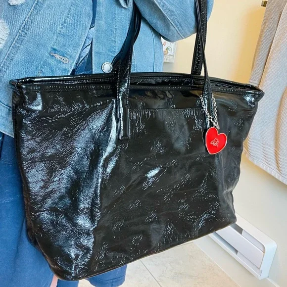 【agnes b】BLACK ENAMEL SHOULDER BAG 2946B agnes b】BLACK ENAMEL SHOULDER BAG 2946B black smooth